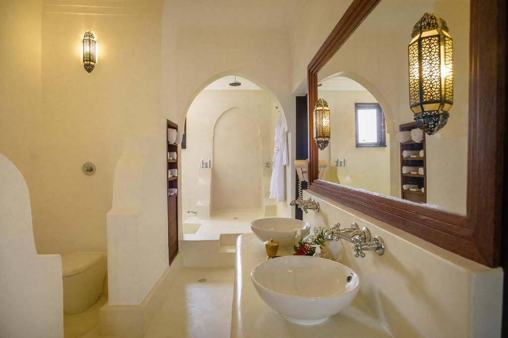 Swahili Beach Resort image 7